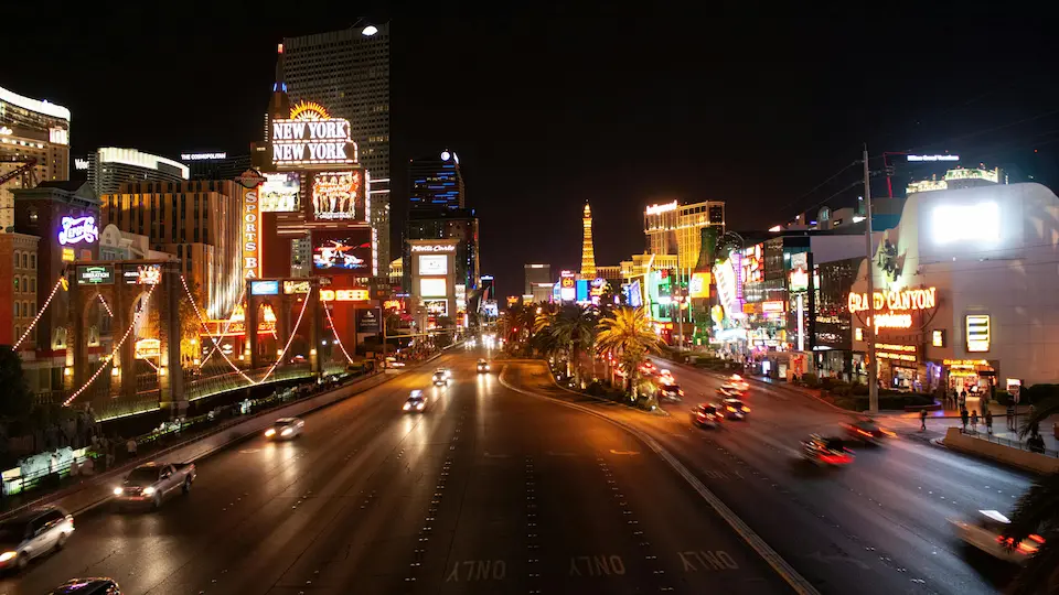 Car accident at a Las Vegas intersection — what to do after a car accident in Las Vegas step-by-step guide